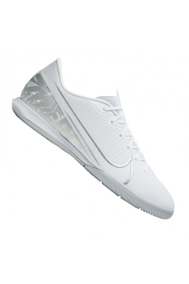 Pantofi sport pentru barbati Nike  Vapor 13 Academy IC M AT7993-100