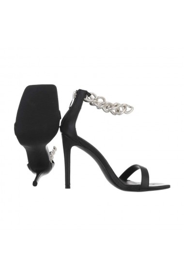Sandale cu toc dama elegante, toc inalt, accesorizate cu lant, negre