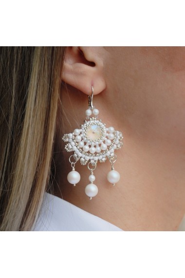Cercei cu perle albi Sweet Pearls handmade