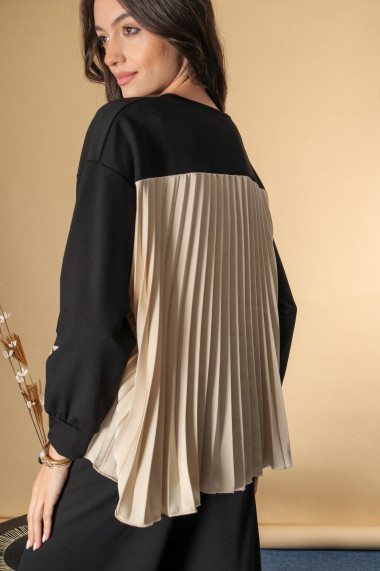Elegant Roh Boutique top with a pleated satin detail Black Aimelia BR2689 negru