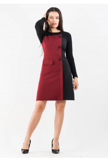 Rochie evazata cu nasturi decorativi