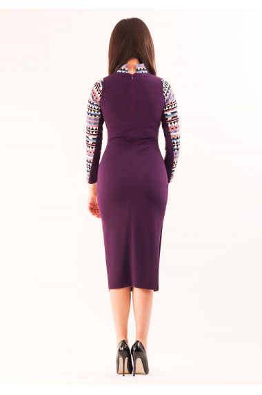 Rochie conica cu guler inalt