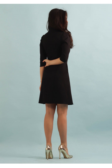 Rochie in pliuri cu nasturi