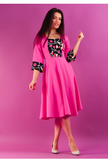 Rochie clos cu detalii florale