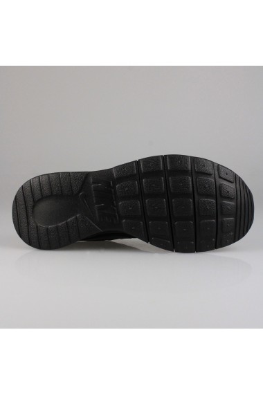 Pantofi sport copii Nike Tanjun (GS) 818381-001
