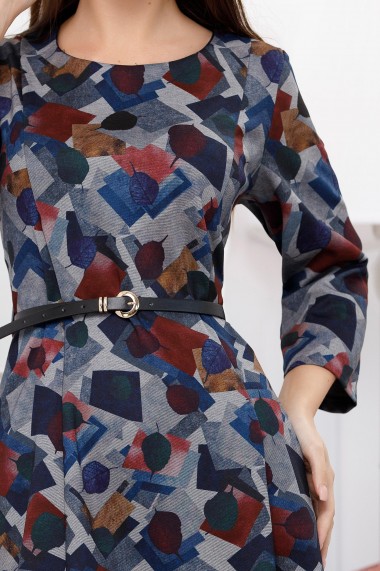 Rochie de zi midi Ejolie gri in clini cu imprimeu geometric bleumarin si bordo