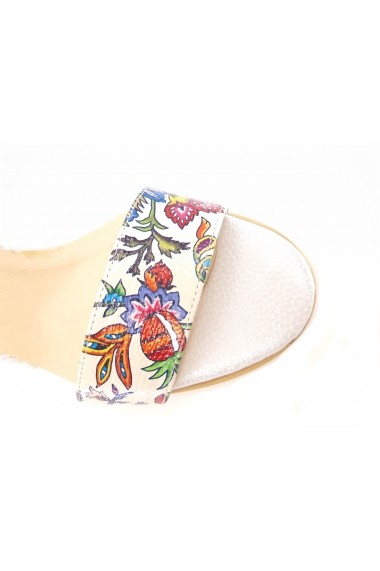 Sandale elegante argintii din piele naturala cu imprimeu flori