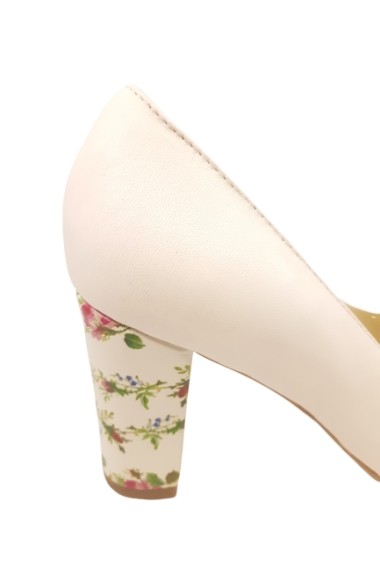 Pantofi cu toc dama office din piele naturala crem cu detalii florale