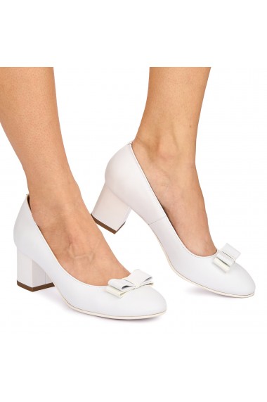 Pantofi dama din piele naturala alba 9011