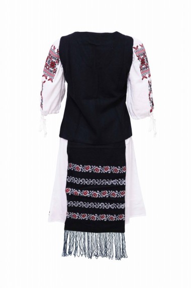 Costum dama cu motive traditionale DAE3868