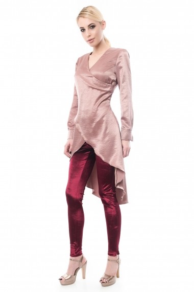 Bluza lunga Maruca petrecuta din material satinat roz inchis
